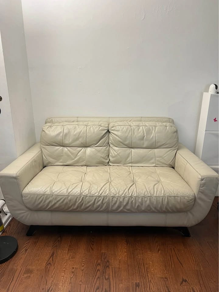 Cream Tufted Loveseat