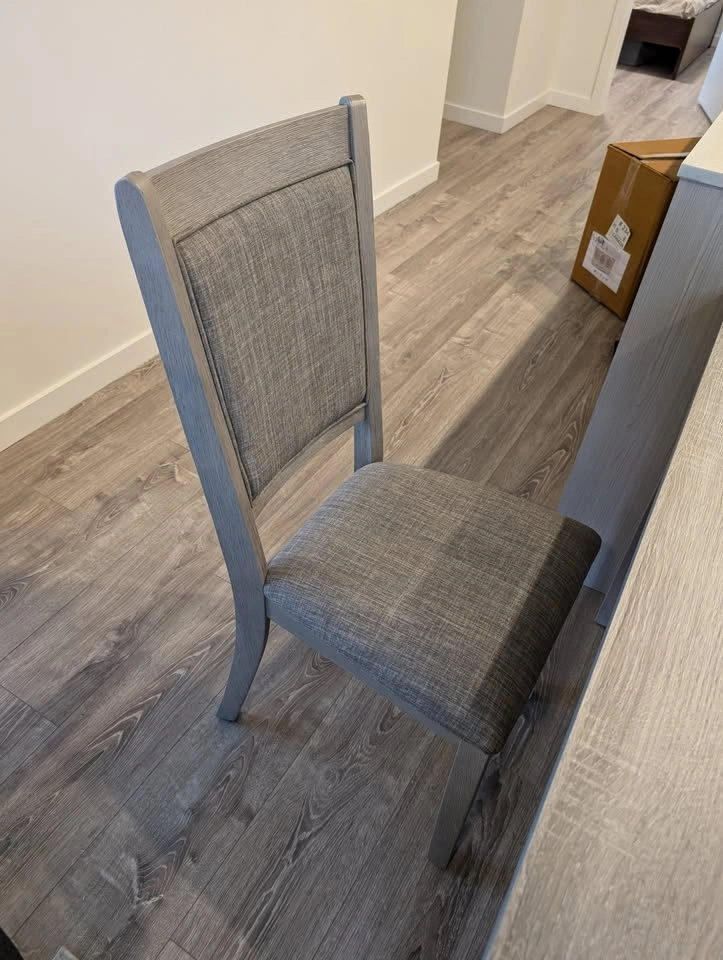 Leon's Rain 5 piece Dining Set - photo 3