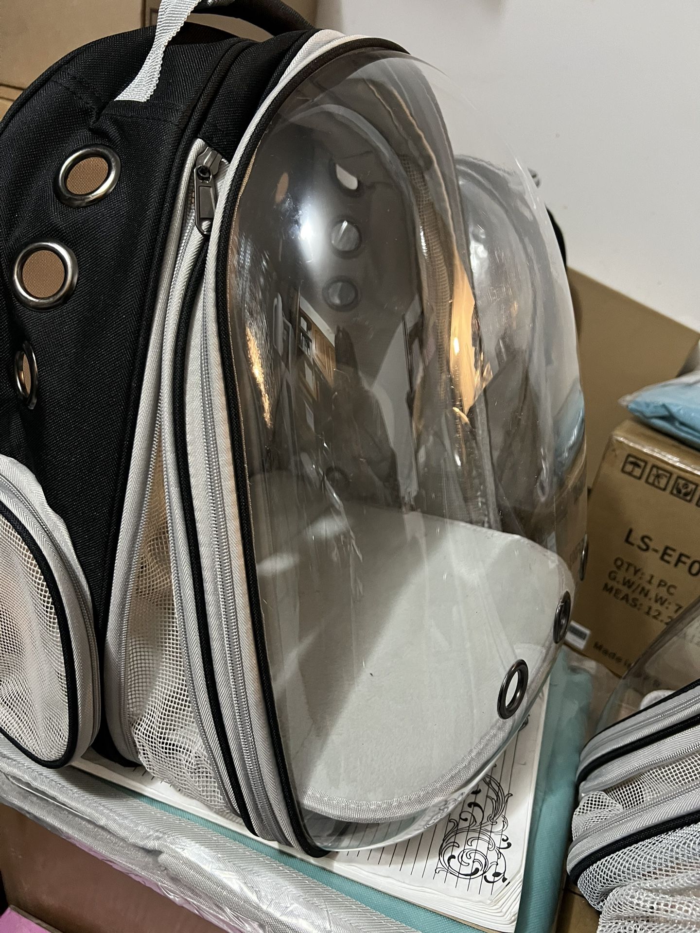 Pet Carrier Backpack $15 Each - photo 5