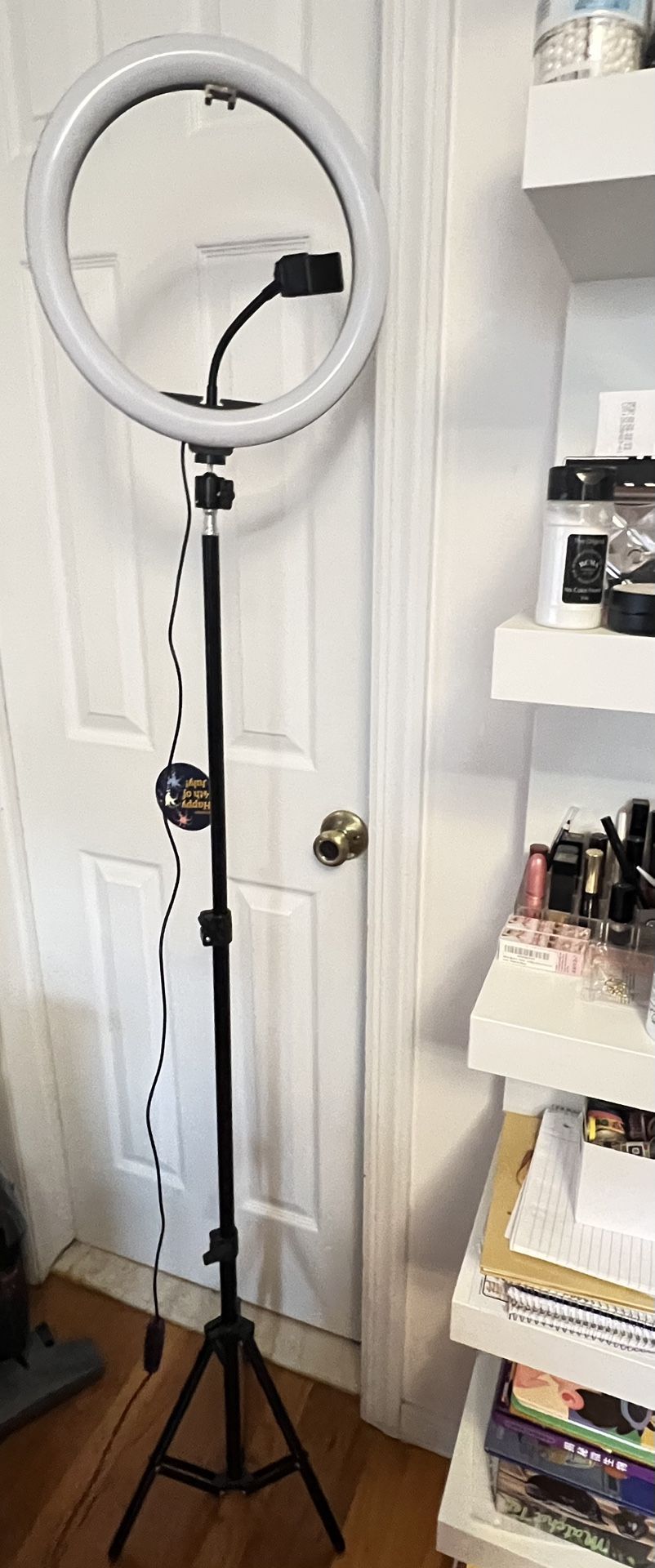 Dimmable Ring Light w/ Adjustable Stand - Like New - photo 4