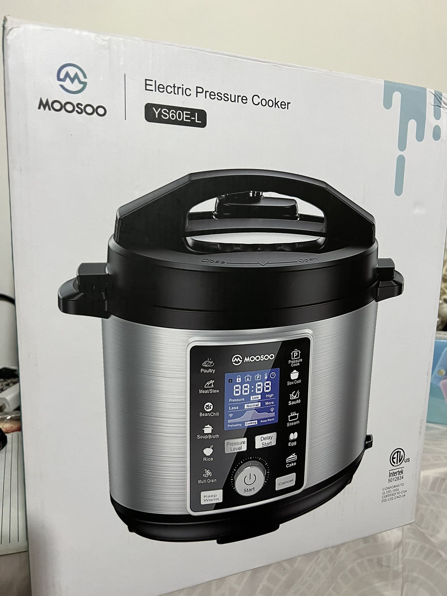 Electric Pressure Cooker - Like New