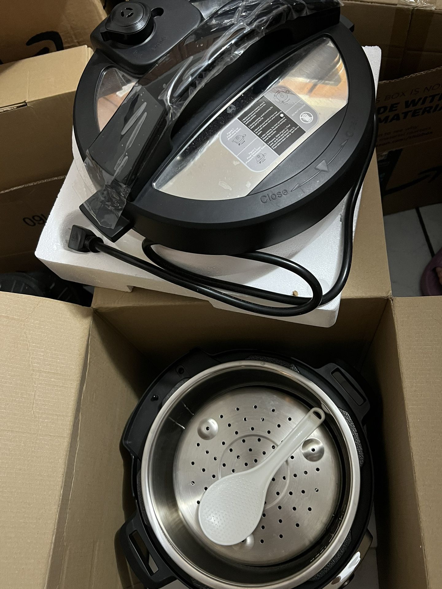 Electric Pressure Cooker - Like New - photo 3