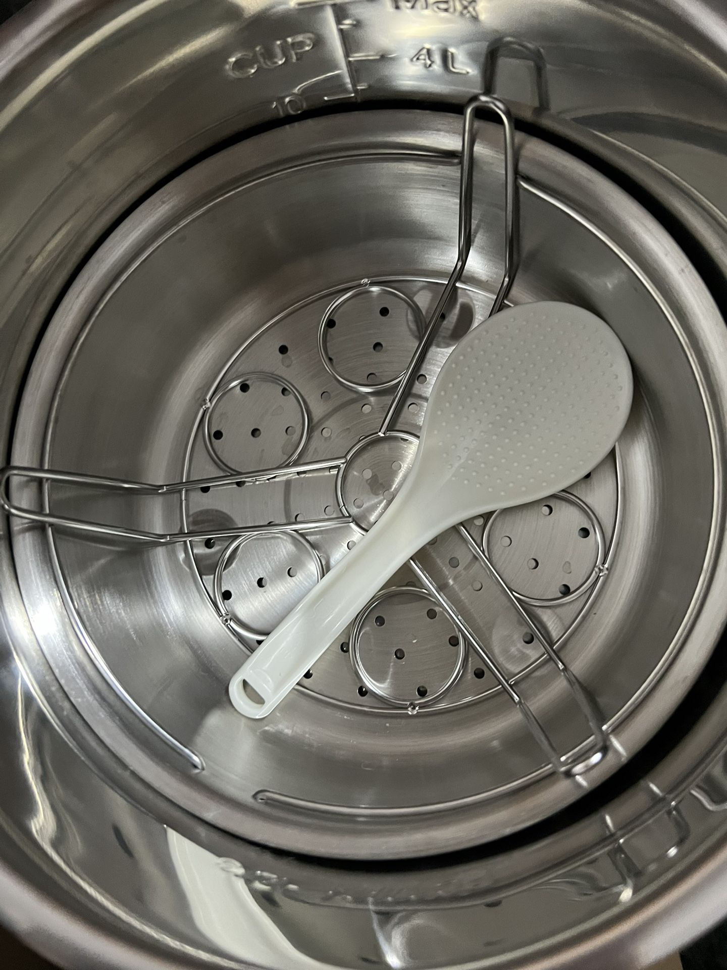 Electric Pressure Cooker - Like New - photo 4