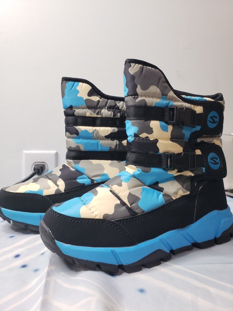 Boys Winter Boots Waterproof Slip Resistant Size 5.5