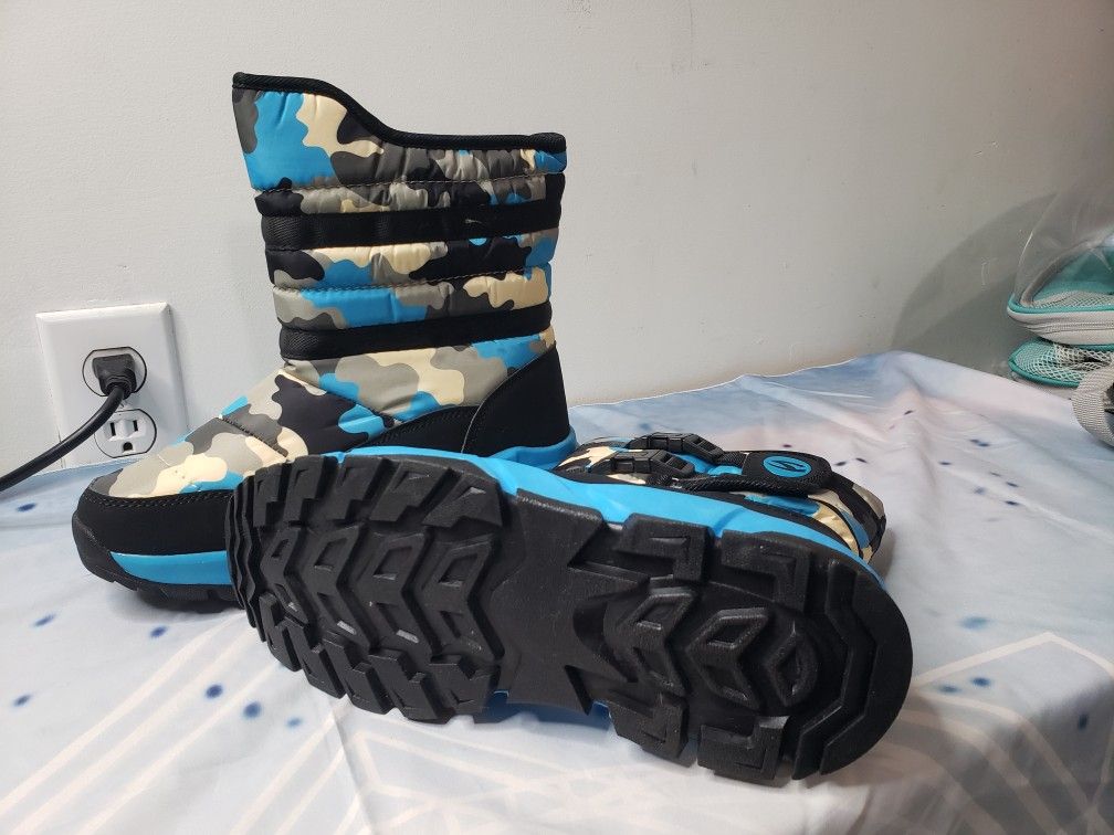 Boys Winter Boots Waterproof Slip Resistant Size 5.5 - photo 3