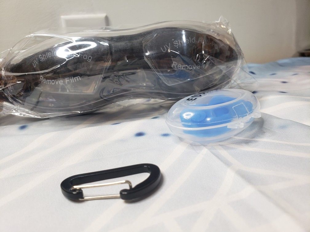 Swimming Goggles with Ear Plugs