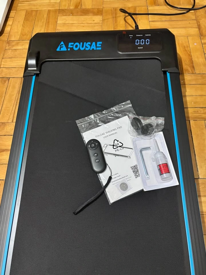 NEW -3-in-1 Treadmill Walking Pad with 9% Incline - photo 2