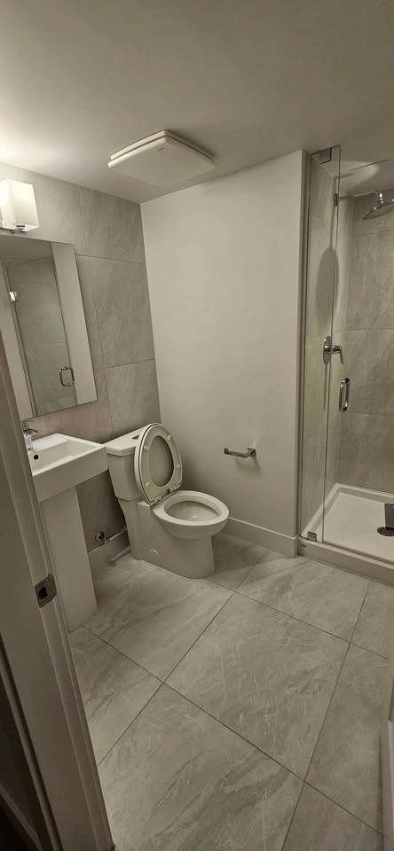 Private room for rent - photo 3