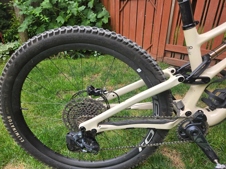 2022 Specialized Stumpjumper EVO Pro - Medium - photo 3