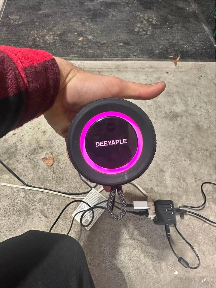 A good little speaker for home or outdoor