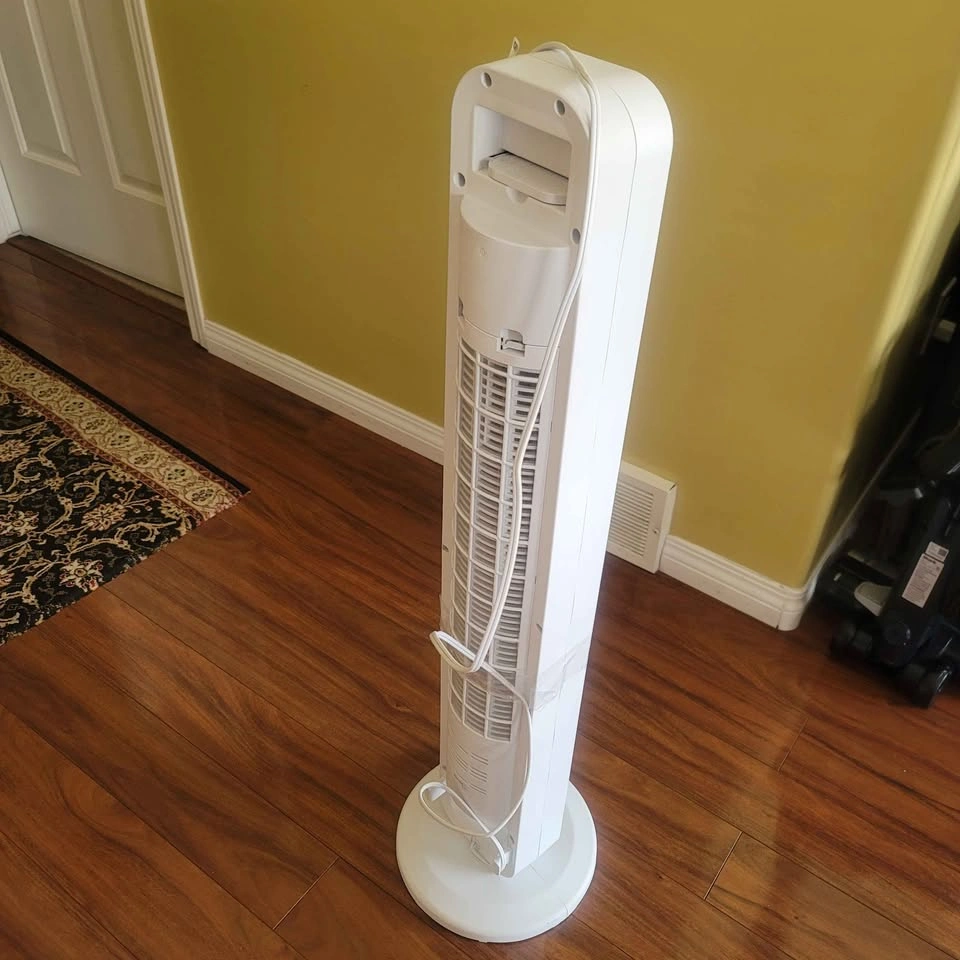 OmniBreze 38" Tower Fan (Brand New - No Box) w/ Remote - photo 2
