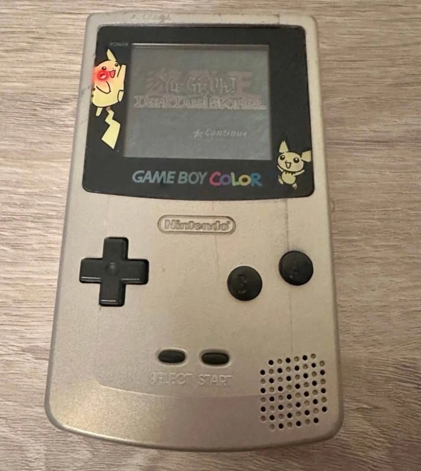 Game Boy Color Pokémon Limited Edition Bundle - photo 2