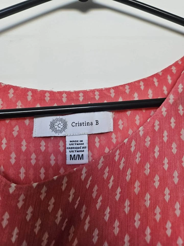 Women sleeveless top size M - photo 2