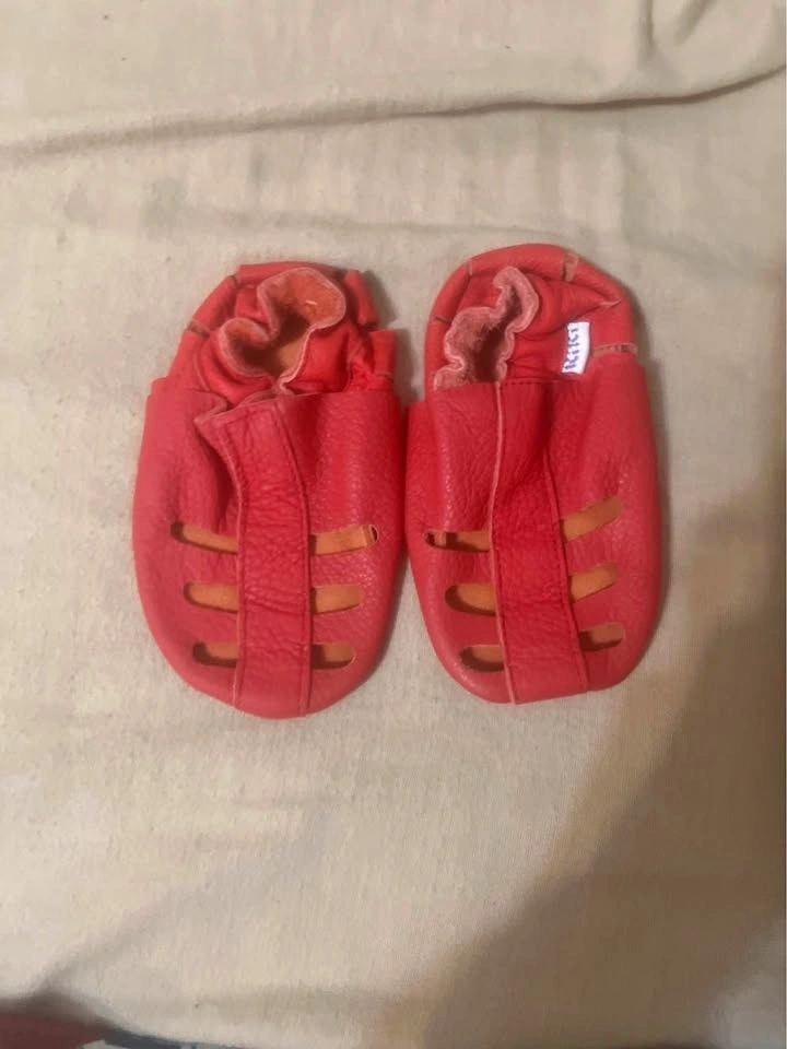 NEW REAL LEATHER BABY SHOES