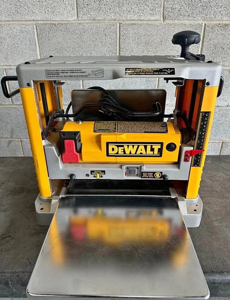 Dewalt 15 Amp 12.5 Inch Portable Bench Planer (DW734)