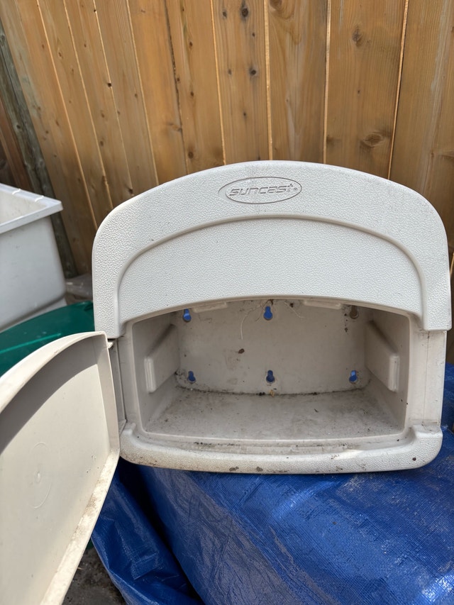 Suncast Hose Hangout Holder with Storage - photo 2