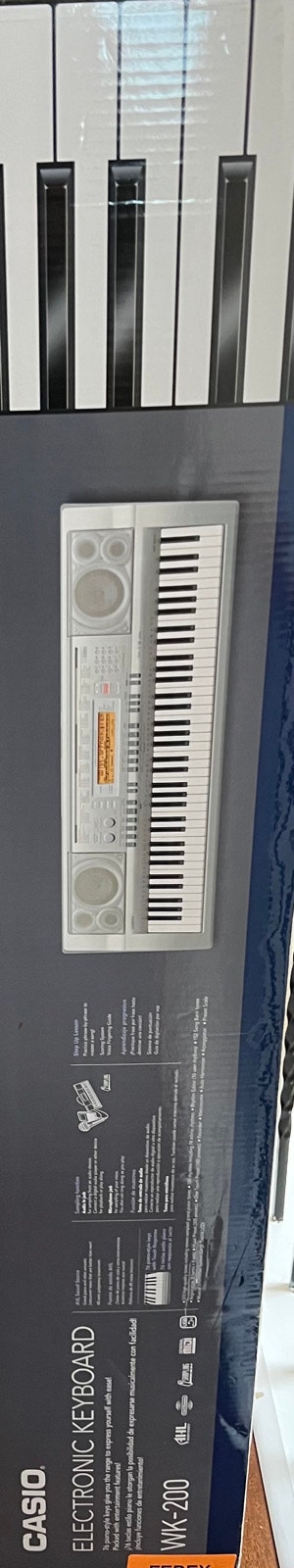 Casio WK-200 Electronic Keyboard - photo 2