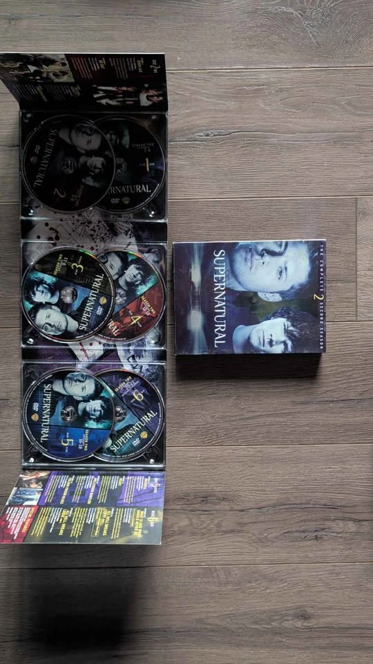 Supernatural Season 1-5 DVD Sets - photo 3