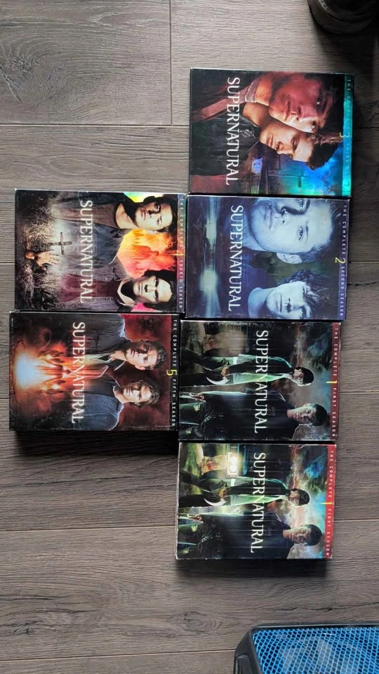 Supernatural Season 1-5 DVD Sets - photo 5