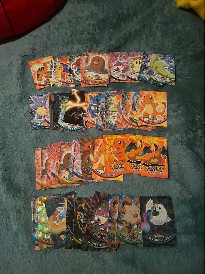 Pokémon Topps Cards