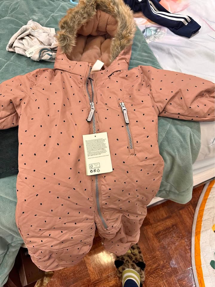 Snowsuit baby girl 9-12 months