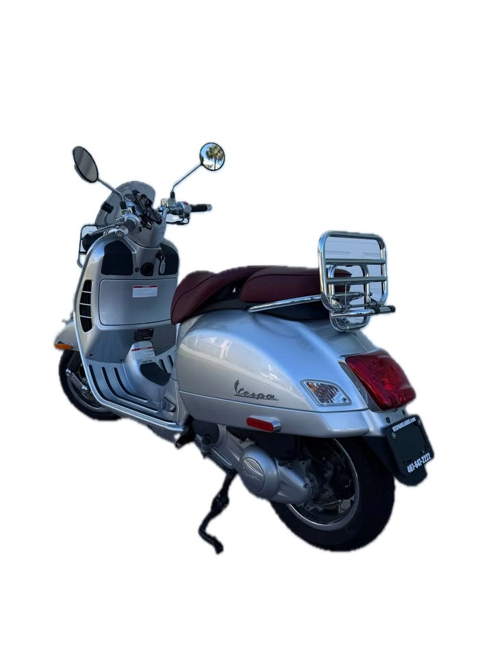 2016 Vespa GTV 300 - Low Miles - Excellent Condition - photo 2
