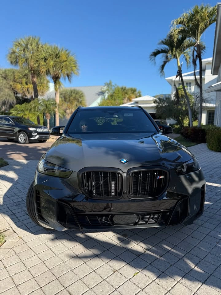 2025 BMW X5 M60i xDrive - photo 5