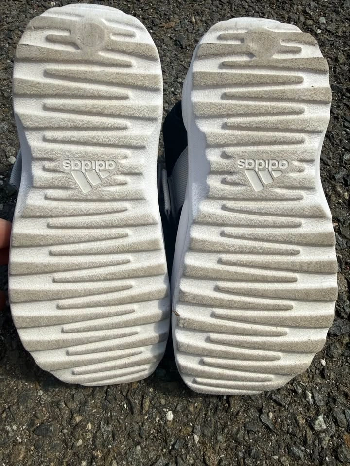 Kids SIZE 1 Sandals - photo 4