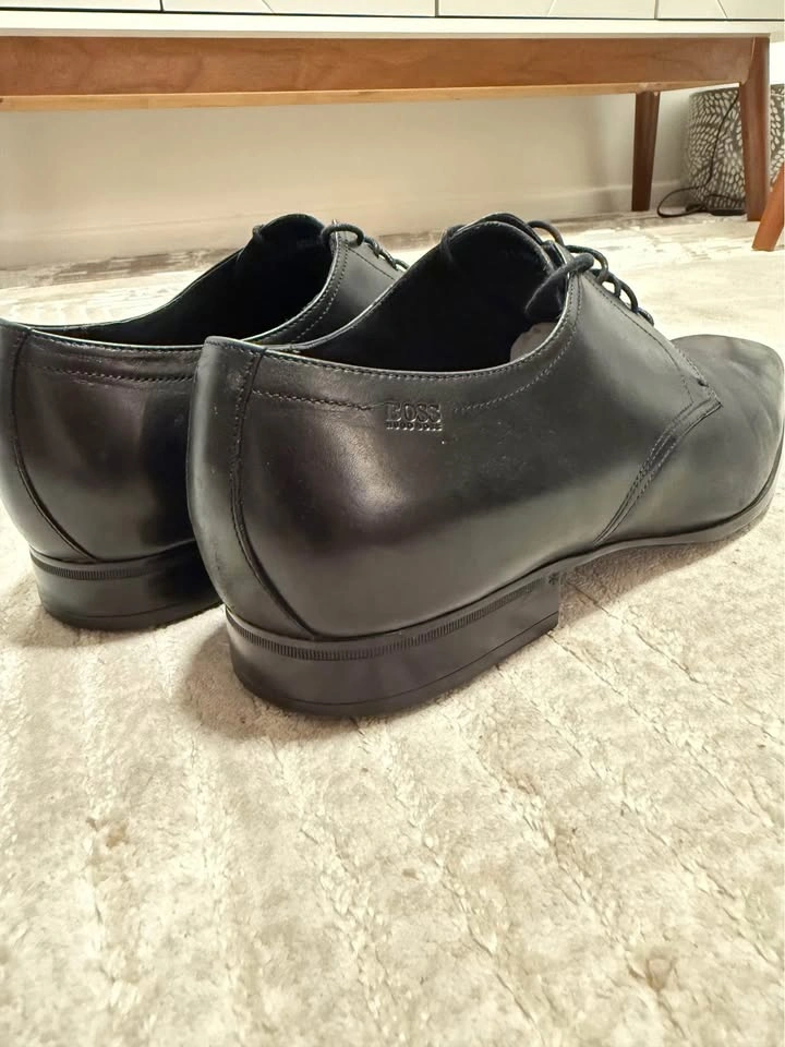 Authentic Hugo Boss Dress Shoes Size 11 - photo 3