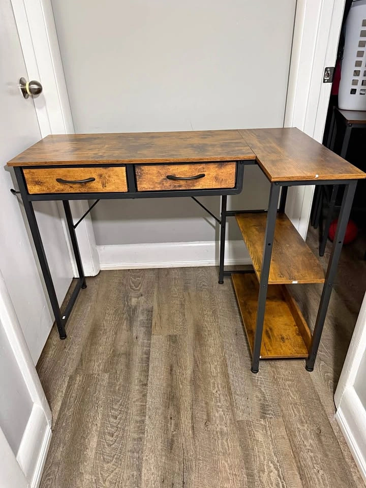 Computer Desk with 2 Drawers