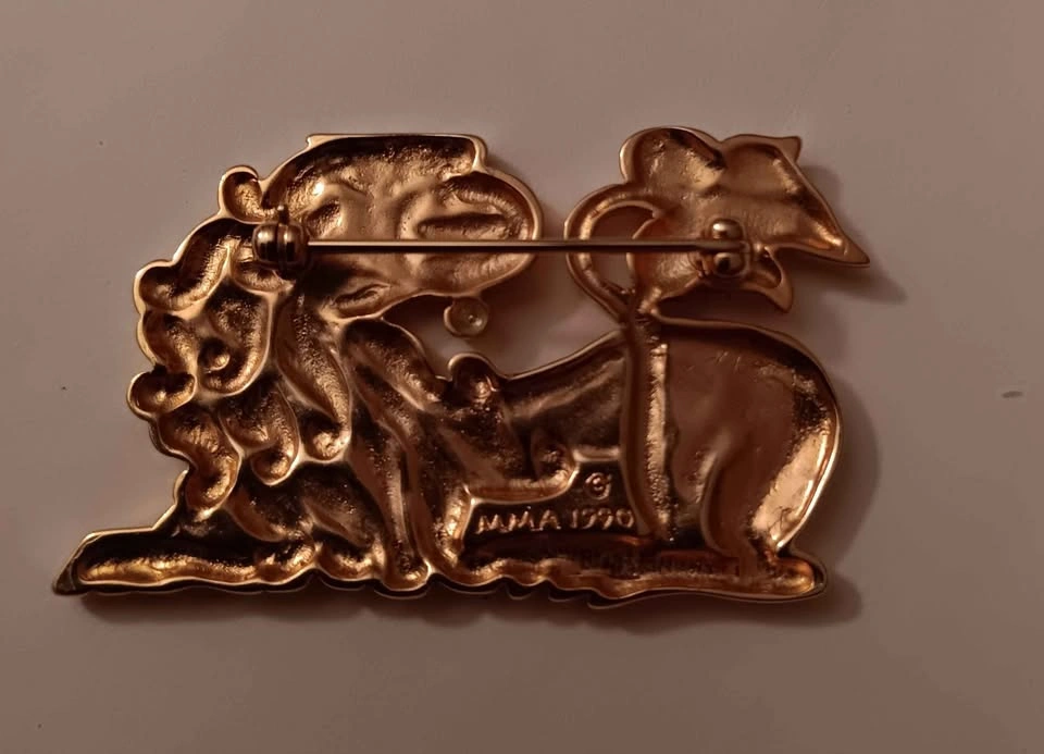 Metropolitan Museum of Art Lion Brooch - photo 2