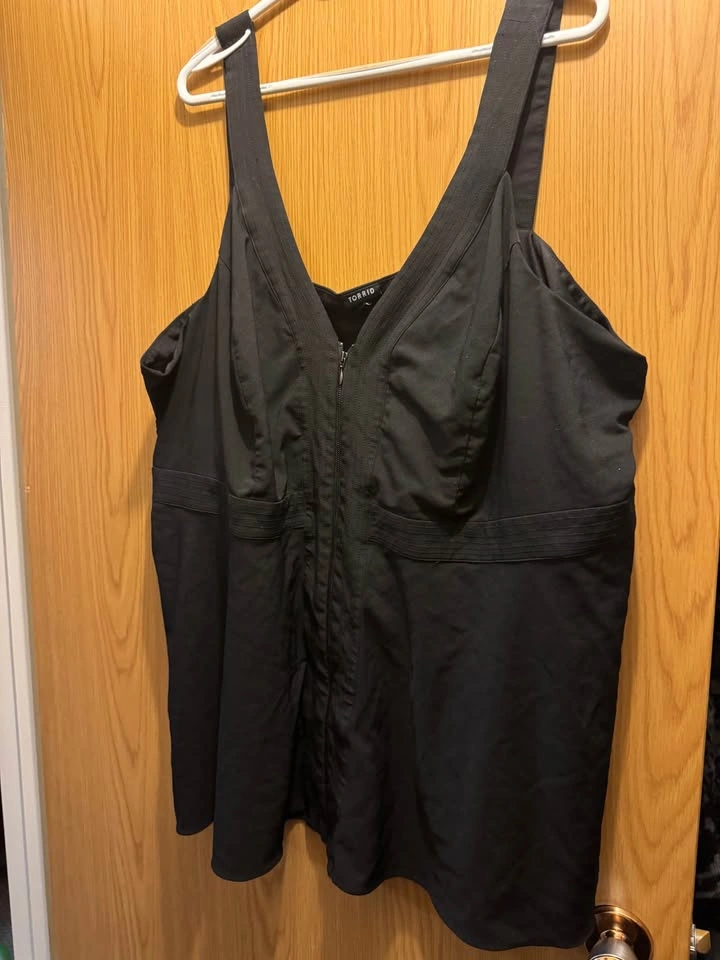 5XL Zip-Front Peplum Torrid Top - photo 2