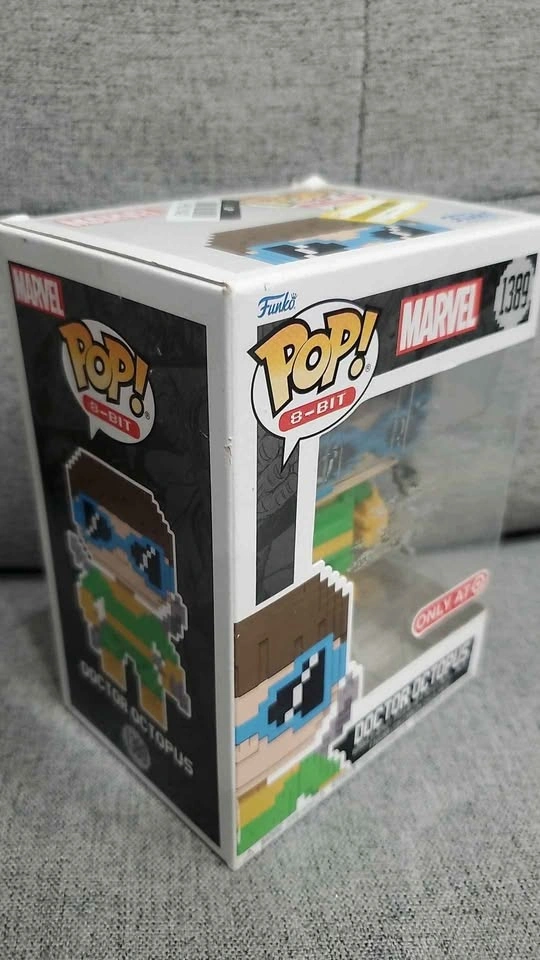 Funko POP! Marvel: 8-Bit Doctor Octopus Bobblehead (Target Exclu - photo 4