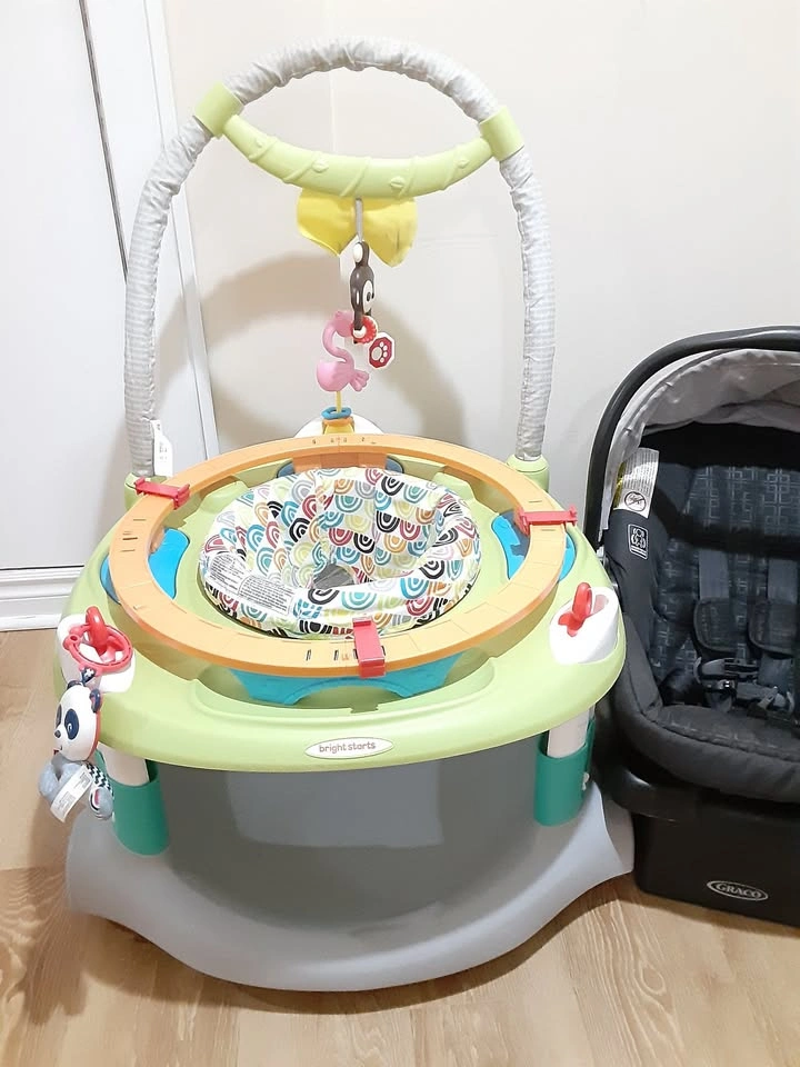 Graco Infant Car Seat & Bright Star Jumper Combo - photo 5