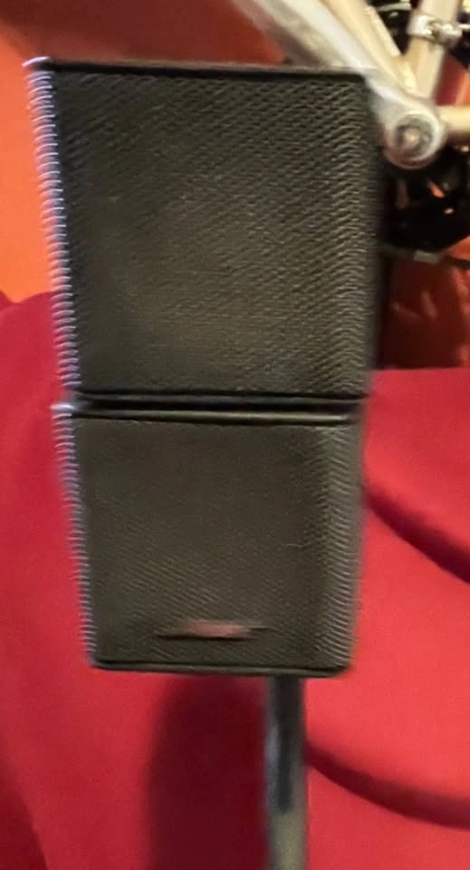 Bose Speaker Towers, Subwoofer, Cables, Software Complete - photo 2