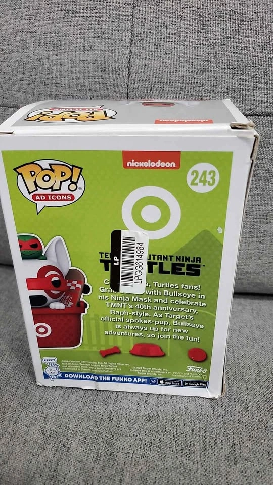 Target Bullseye in Ninja Mask with Raph Vinyl Figure (Target Exc - photo 3