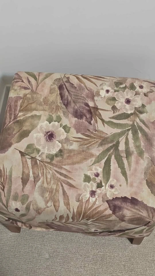 Patterned Floral Ottoman - photo 2