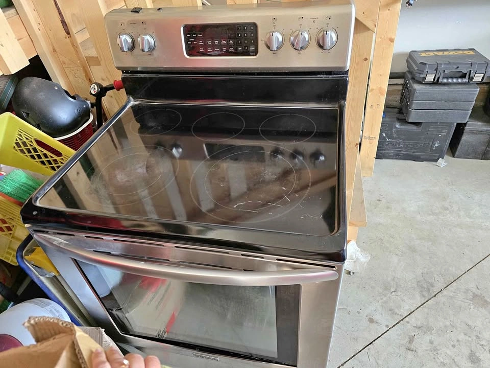 Used KitchenAid Stainless Electric stove for parts Pick up North