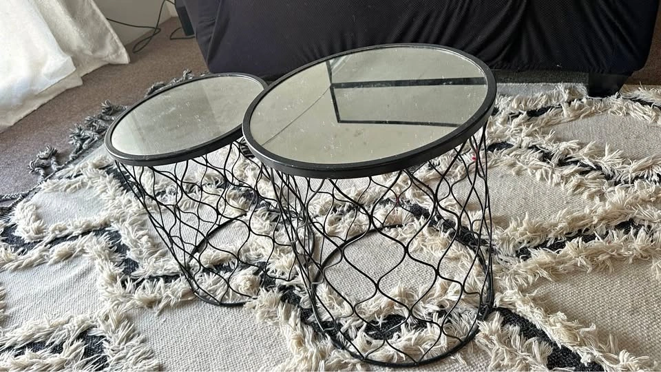 Set of 2 Black Mirror Nesting Tables