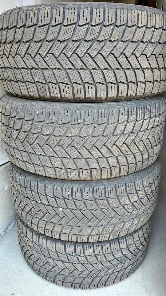 245/60/18 Michelin Winter Tires