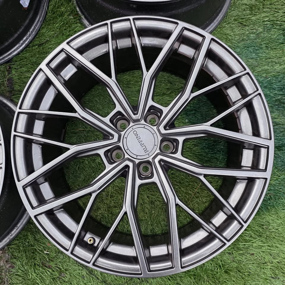 18 inch Ruffino Teknik Alloy Rims 5x112 - Like New - photo 3