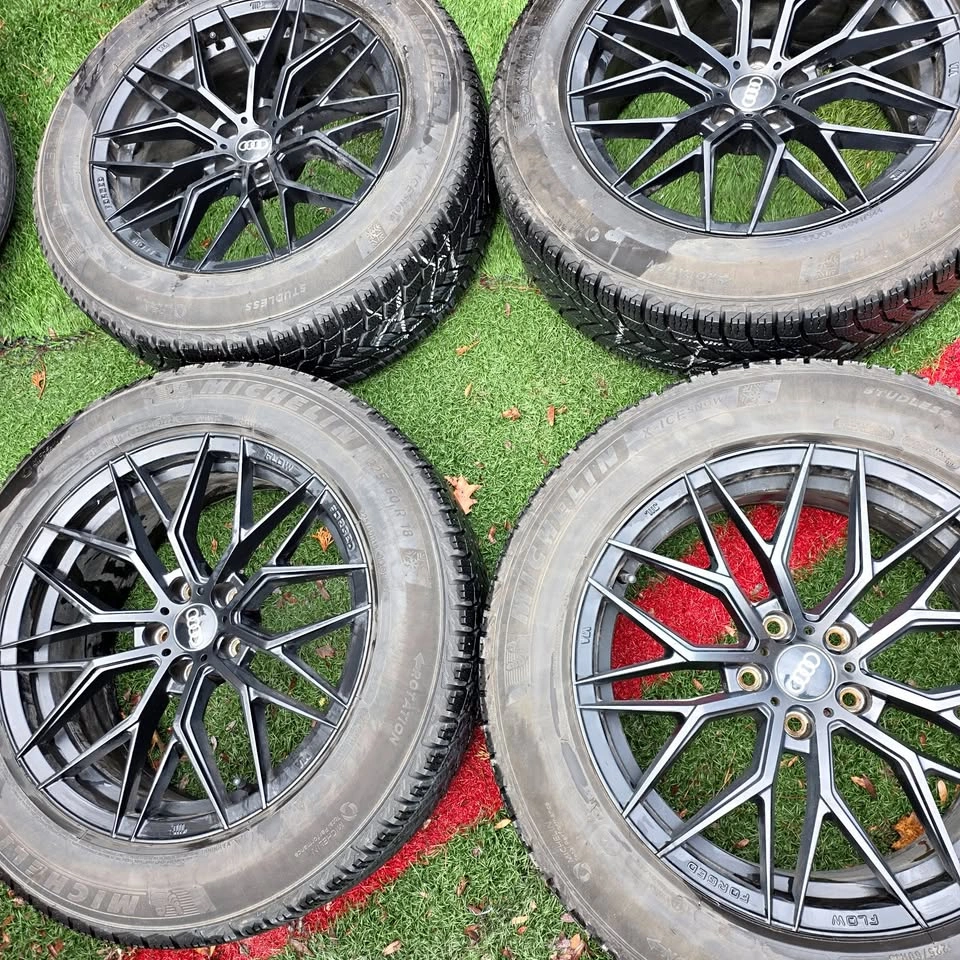 Michelin Winter Tires w/ Rims - 225/60R18