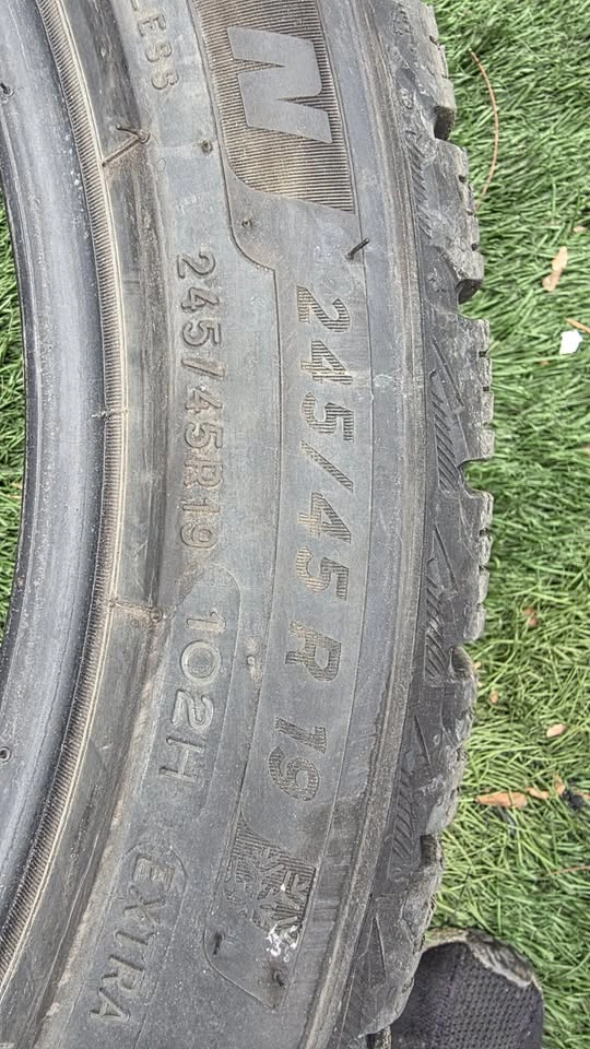 245/45/19 Michelin Winter Tires - 90% Tread - photo 2