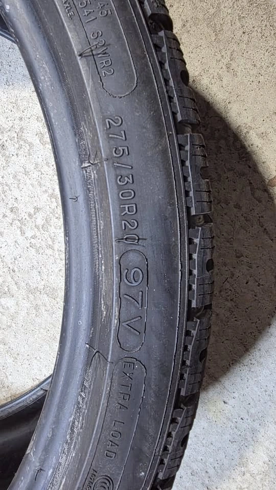 275/30/20 Michelin Pilot Alpin Winter Tires - photo 2
