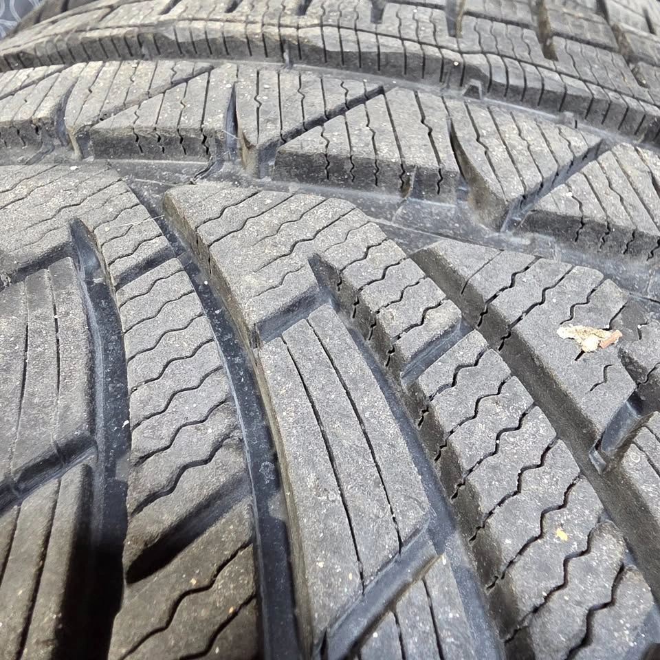 275/30/20 Michelin Pilot Alpin Winter Tires - photo 5