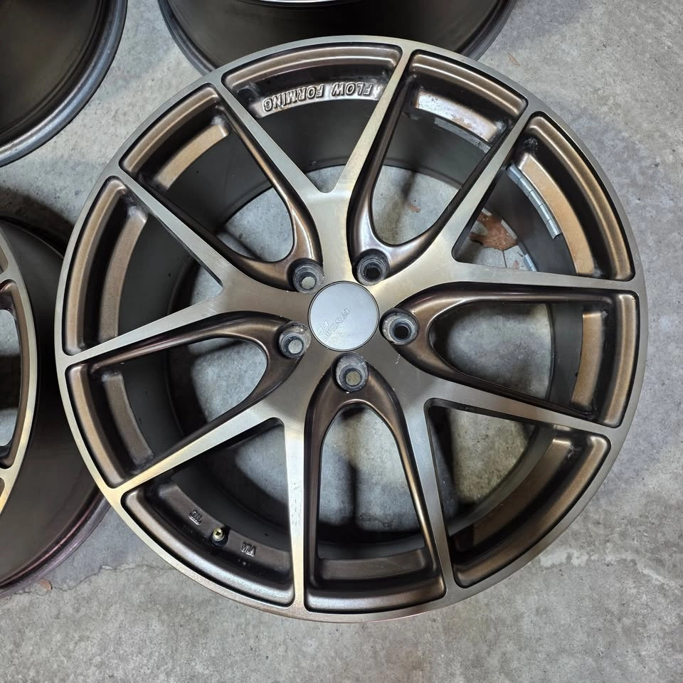 19 inch Bronze Fast FC04 Flow Form Alloy Rims 5x114.3 - photo 2