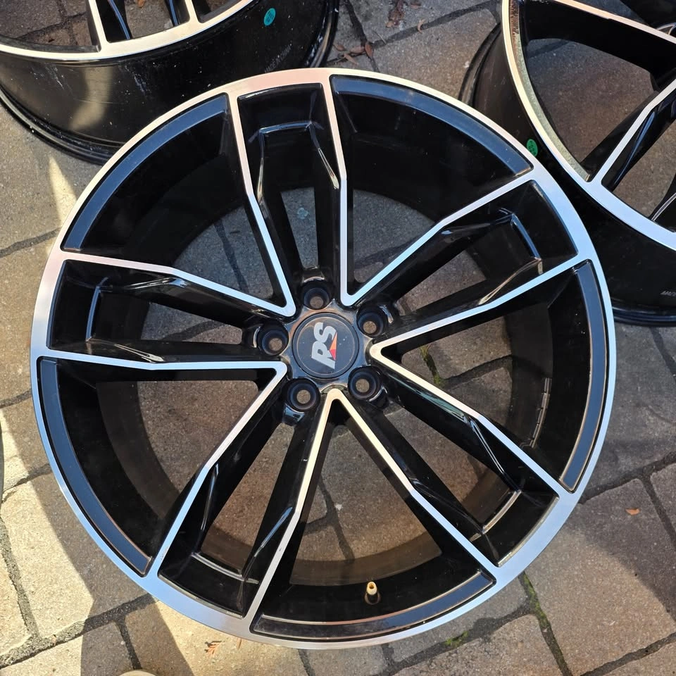 20 inch RS Alloy Rims 5x112 Like New - photo 2
