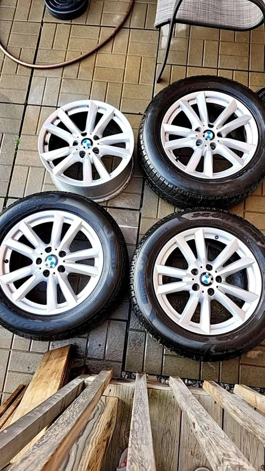 18 inch BMW X5 OEM Rims 5x120