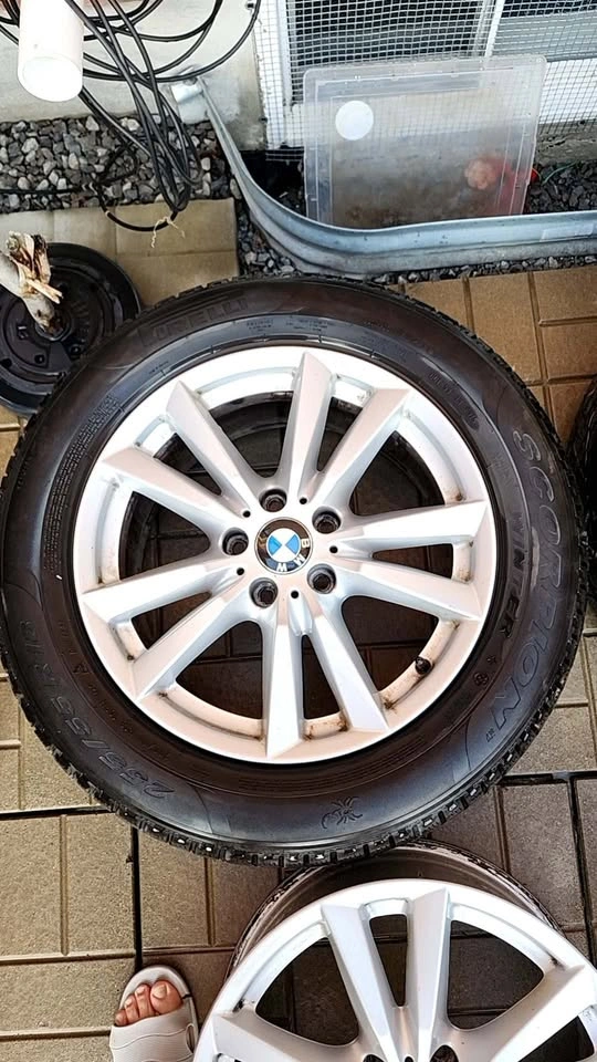 18 inch BMW X5 OEM Rims 5x120 - photo 4