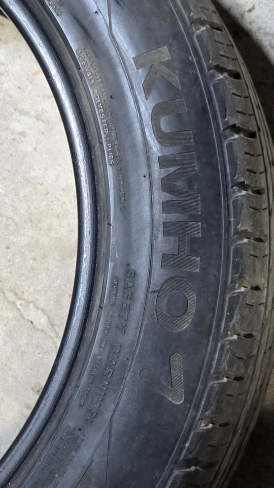 235/55/19 Kumho All Season Tires - photo 3